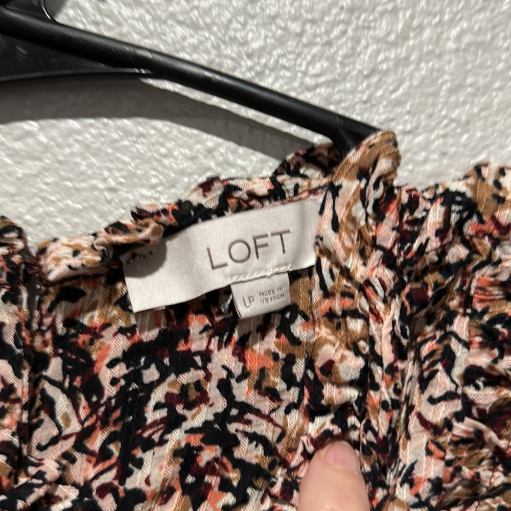 Loft Ruffle Smock Flutter Sleeve Shell Blouse - image 5